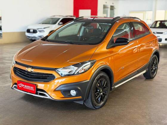 CHEVROLET ONIX 1.4 MPFI ACTIV 8V FLEX 4P AUTOMÁTICO